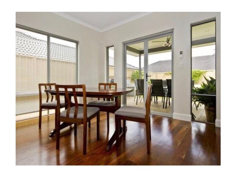 10 Platypus Parkway, Beeliar WA 6164