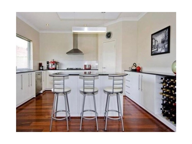 10 Platypus Parkway, Beeliar WA 6164