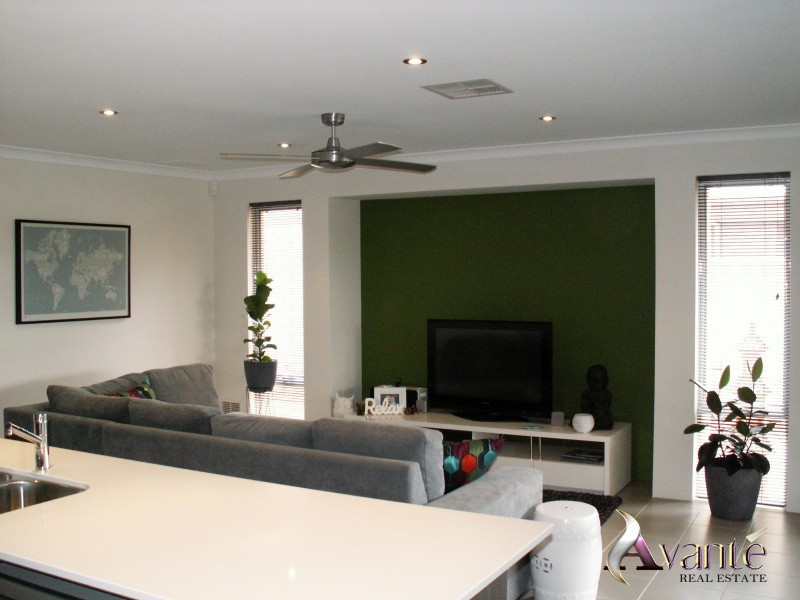 12/42 Baler Court, Hammond Park WA 6164