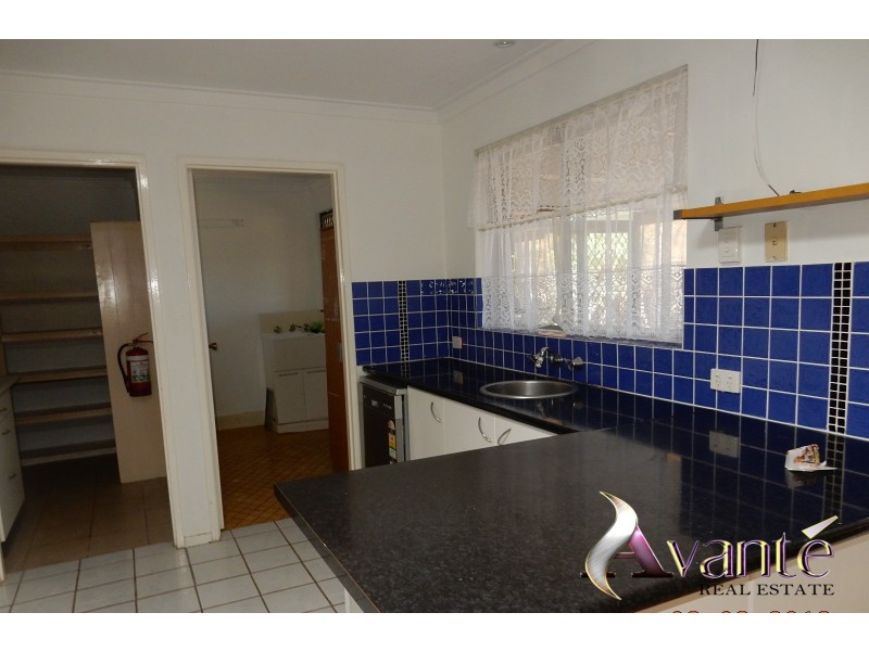 54 Mckean Way, Parmelia WA 6167