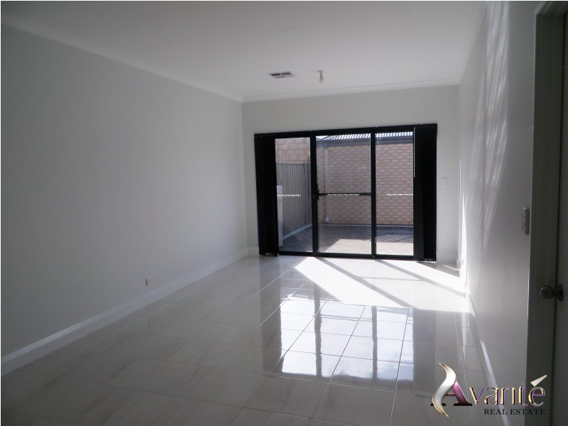 75 Littabella Avenue, Wandi WA 6167