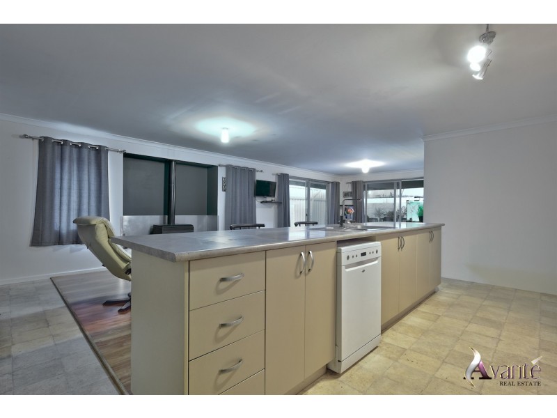 24 Minori Gardens, Yangebup WA 6164
