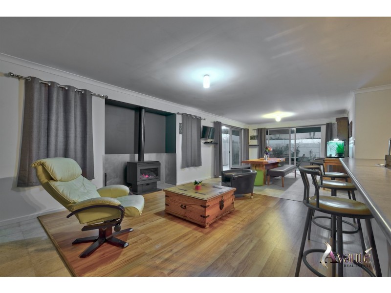 24 Minori Gardens, Yangebup WA 6164