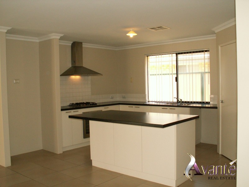 42 Botany Parade, Hammond Park WA 6164