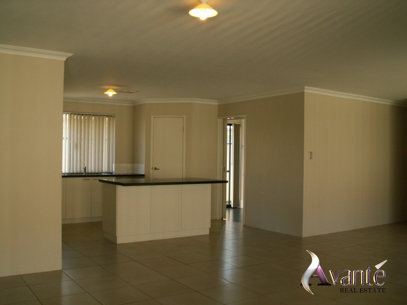 42 Botany Parade, Hammond Park WA 6164