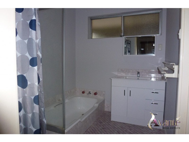 4A Glover Place, Dianella WA 6059