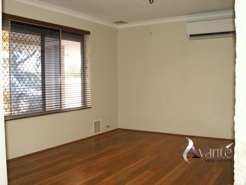 18 Gerosa Place, Alexander Heights WA 6064