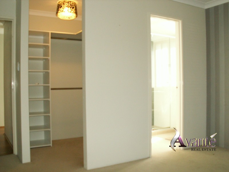 18 Gerosa Place, Alexander Heights WA 6064