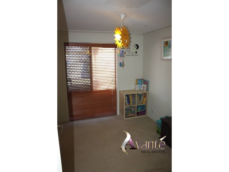 18 Gerosa Place, Alexander Heights WA 6064