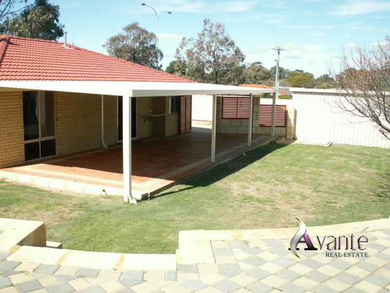 18 Gerosa Place, Alexander Heights WA 6064