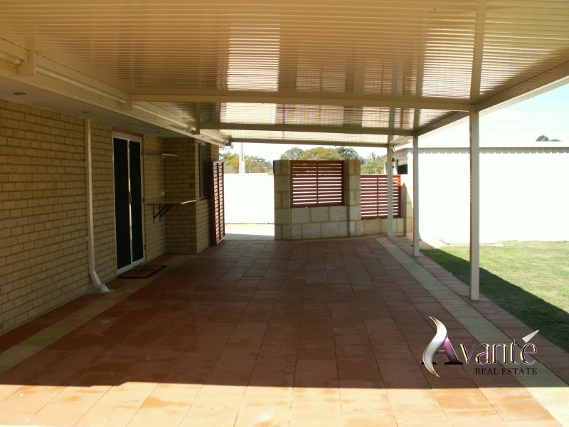 18 Gerosa Place, Alexander Heights WA 6064