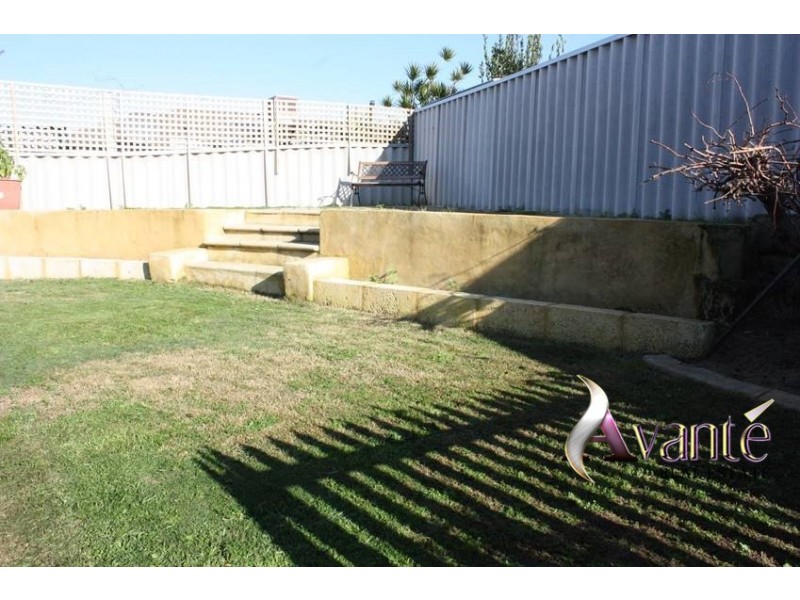 18 Gerosa Place, Alexander Heights WA 6064