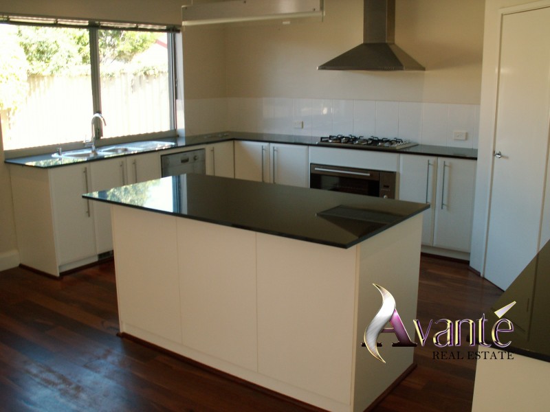 10 Platypus Parkway, Beeliar WA 6164