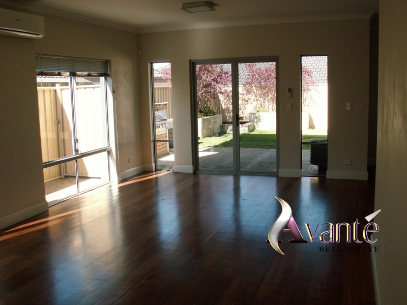 10 Platypus Parkway, Beeliar WA 6164