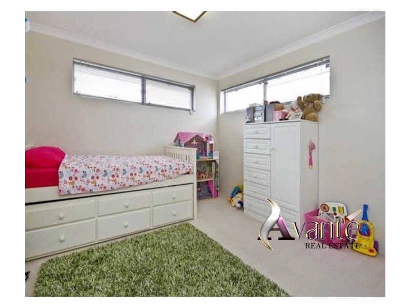 10 Platypus Parkway, Beeliar WA 6164