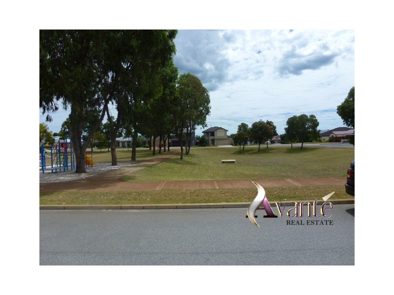 10 Platypus Parkway, Beeliar WA 6164