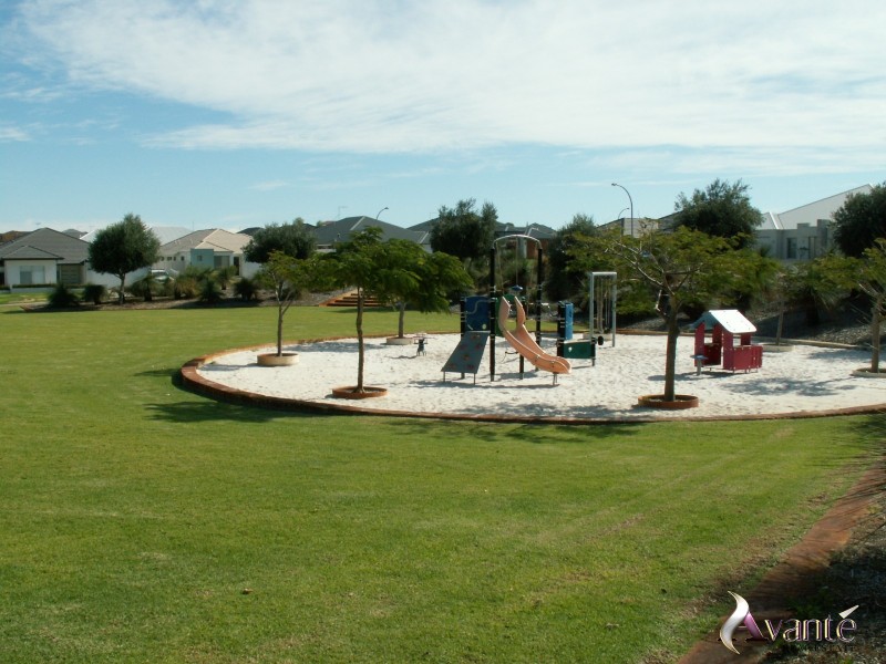 24 Minori Gardens, Yangebup WA 6164