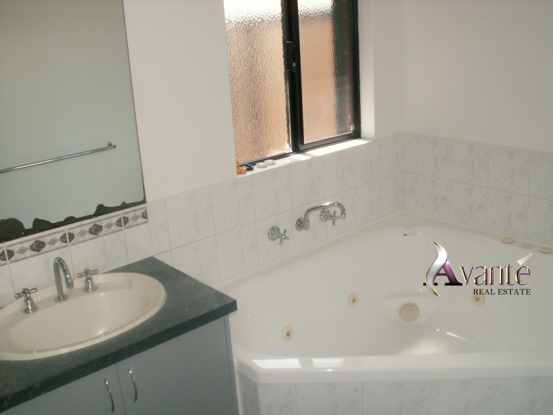 6 Covington Loop, Success WA 6164