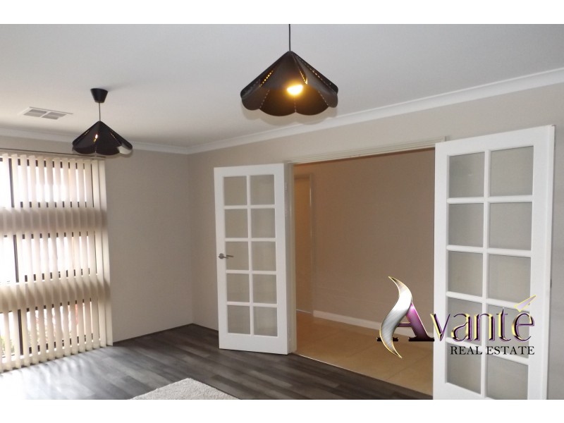 71 Gaebler Road, Hammond Park WA 6164