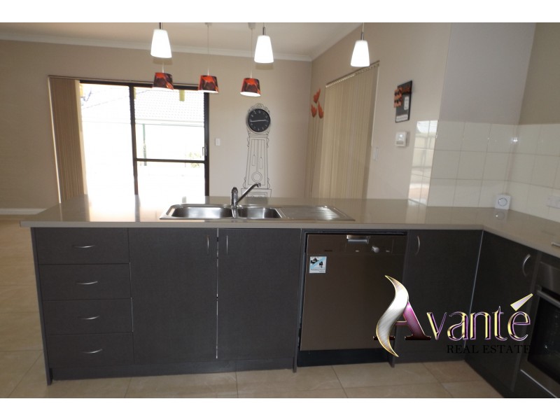 71 Gaebler Road, Hammond Park WA 6164