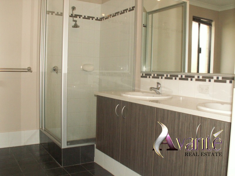 71 Gaebler Road, Hammond Park WA 6164