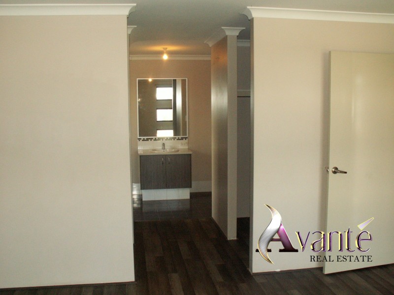 71 Gaebler Road, Hammond Park WA 6164