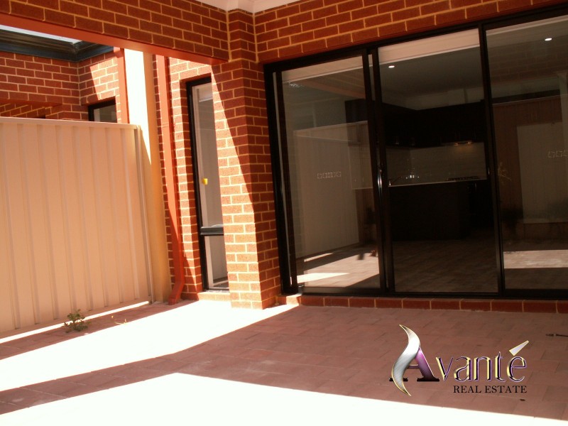 1/69 Davilak Avenue, Hamilton Hill WA 6163
