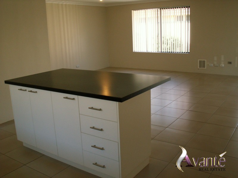 42 Botany Parade, Hammond Park WA 6164