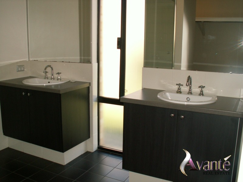 42 Botany Parade, Hammond Park WA 6164