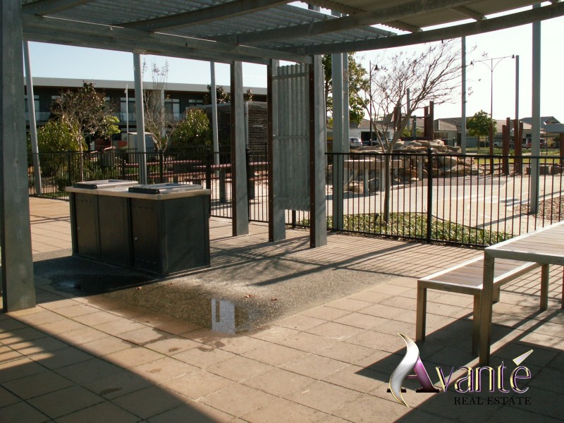 42 Botany Parade, Hammond Park WA 6164