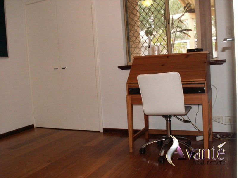 2A  Kingston Place, Kardinya WA 6163