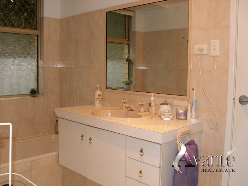 2A  Kingston Place, Kardinya WA 6163