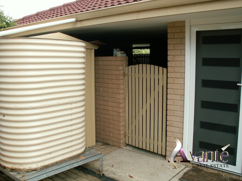 2A  Kingston Place, Kardinya WA 6163