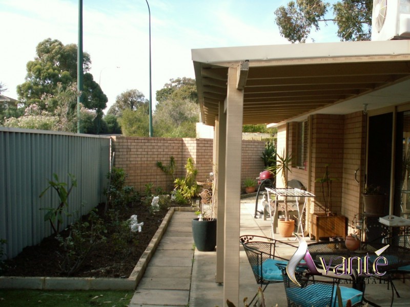 2A  Kingston Place, Kardinya WA 6163