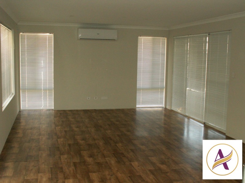 4  Alata Grove, Byford WA 6122