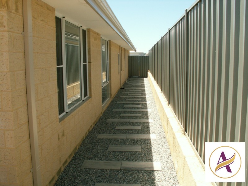 4  Alata Grove, Byford WA 6122