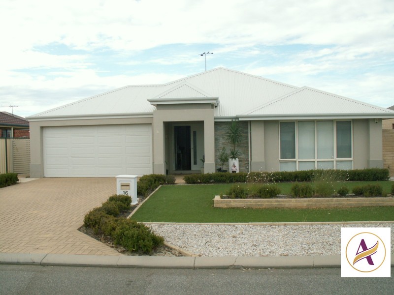 16 Moonah Way, Hammond Park WA 6164