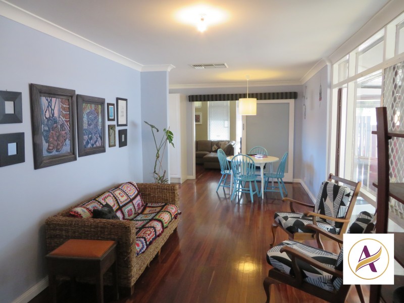 45 Inkpen Way, Orelia WA 6167