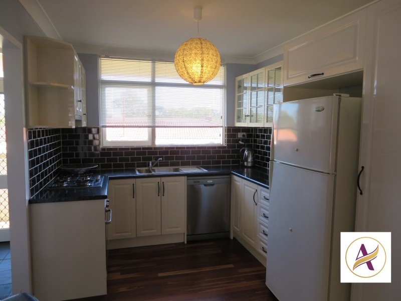 45 Inkpen Way, Orelia WA 6167