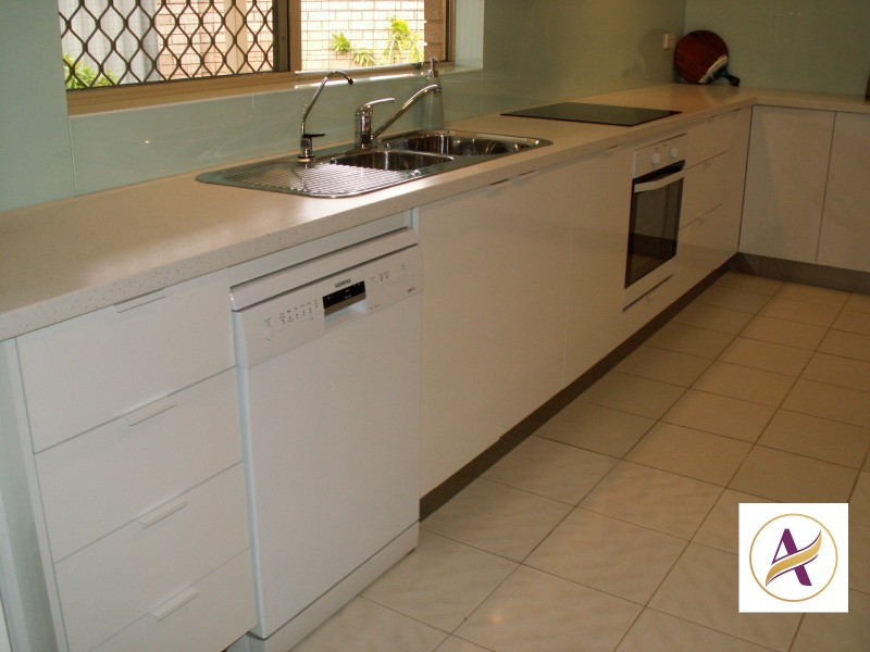 2A  Kingston Place, Kardinya WA 6163