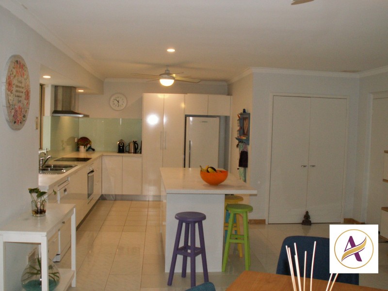 2A  Kingston Place, Kardinya WA 6163