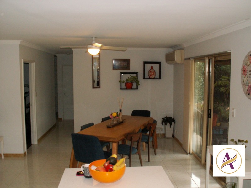 2A  Kingston Place, Kardinya WA 6163