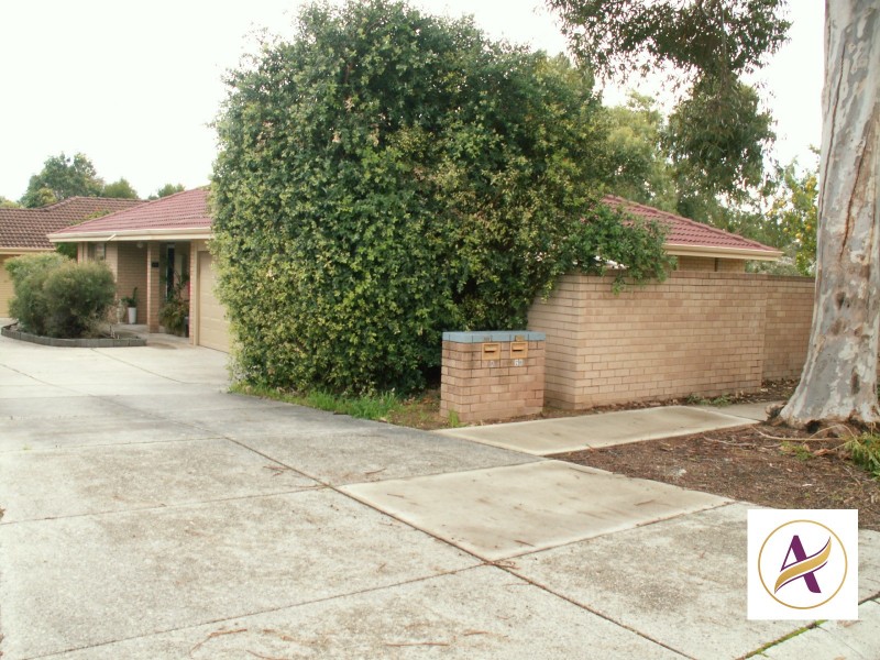 2A  Kingston Place, Kardinya WA 6163