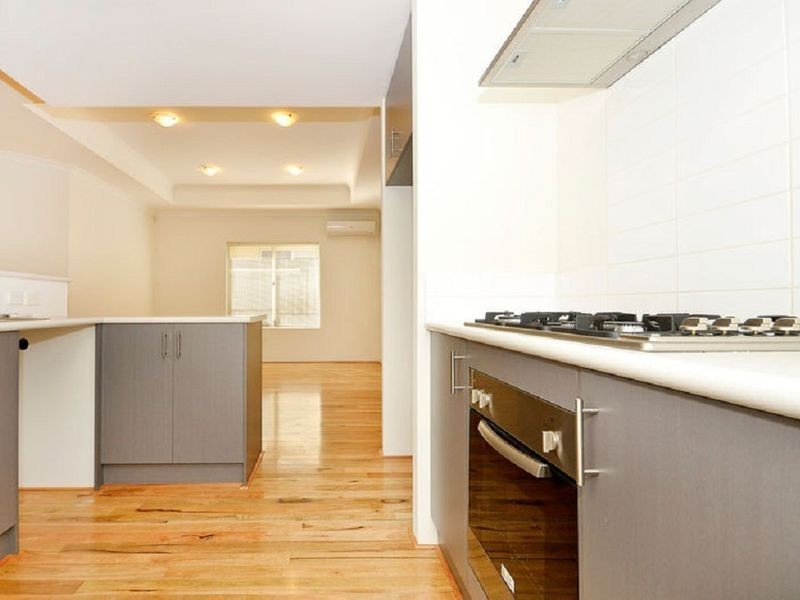 9 Koroit Way, Aveley WA 6069