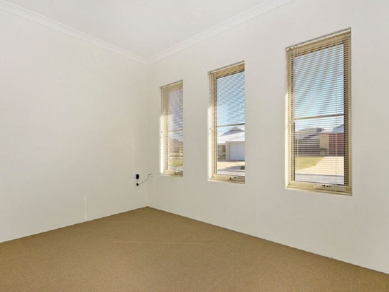 9 Koroit Way, Aveley WA 6069
