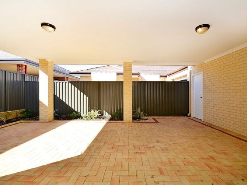 9 Koroit Way, Aveley WA 6069