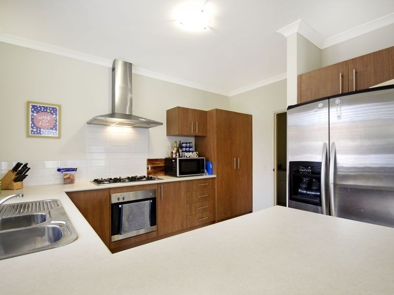 11 Ollave Circuit, Aveley WA 6069