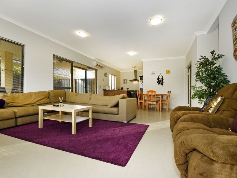 11 Ollave Circuit, Aveley WA 6069