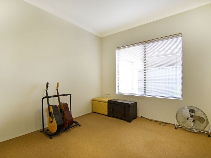 11 Ollave Circuit, Aveley WA 6069