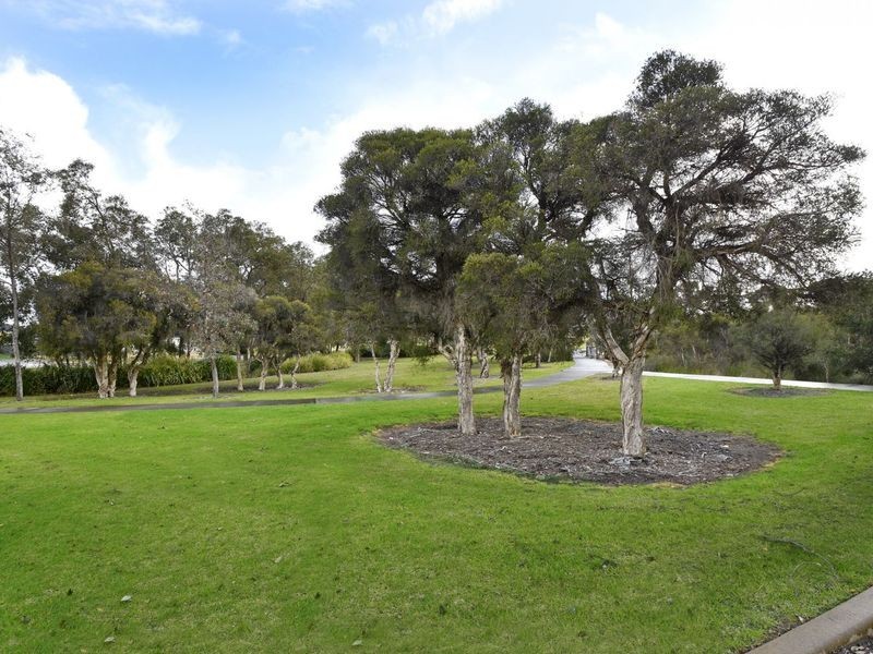 11 Ollave Circuit, Aveley WA 6069